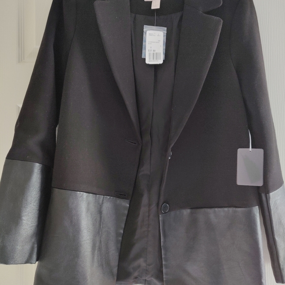 Forever 21 Faux Leather Blazer - Picture 2 of 2